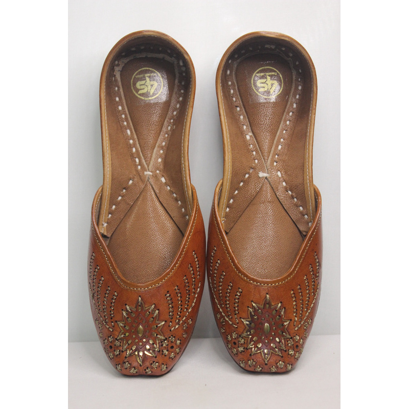 Surya Tan Gold Punjabi Jutti